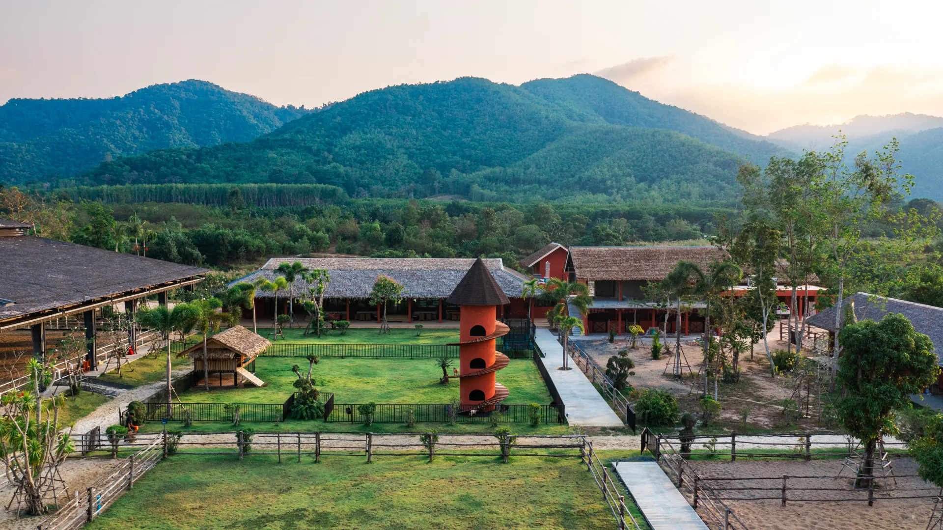 Niran Equestrian Center