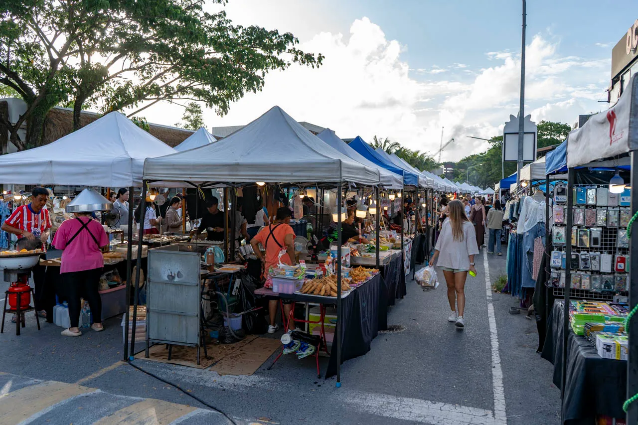 Boat Avenue Friday Night Market